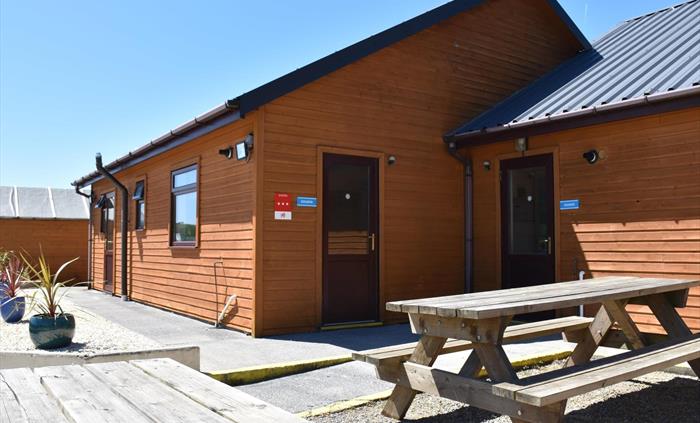 Bunkhouse Lodges (exterior)